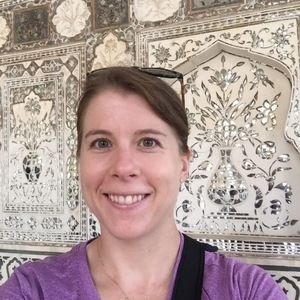 Meet your Posher, Laura